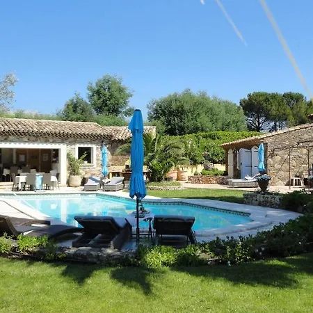Parfum De Roses Bed & Breakfast Cogolin