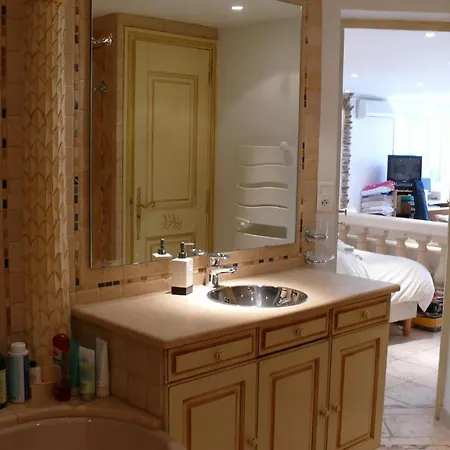 Bed & Breakfast Parfum De Roses *