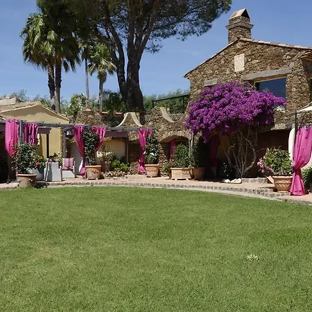 Bed & Breakfast Parfum De Roses