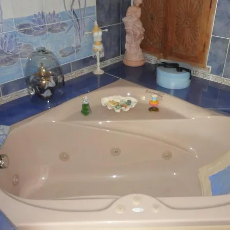 Bed & Breakfast Parfum De Roses Cogolin