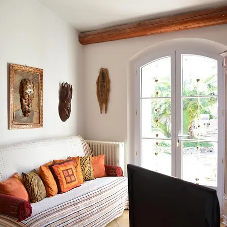 Parfum De Roses Bed & Breakfast