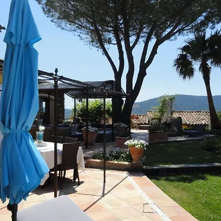 Parfum De Roses Bed & Breakfast