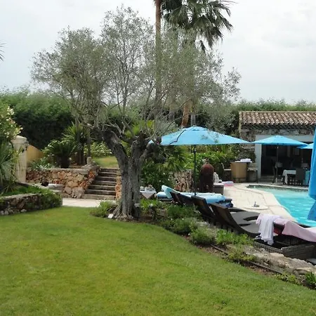 Bed & Breakfast Parfum De Roses